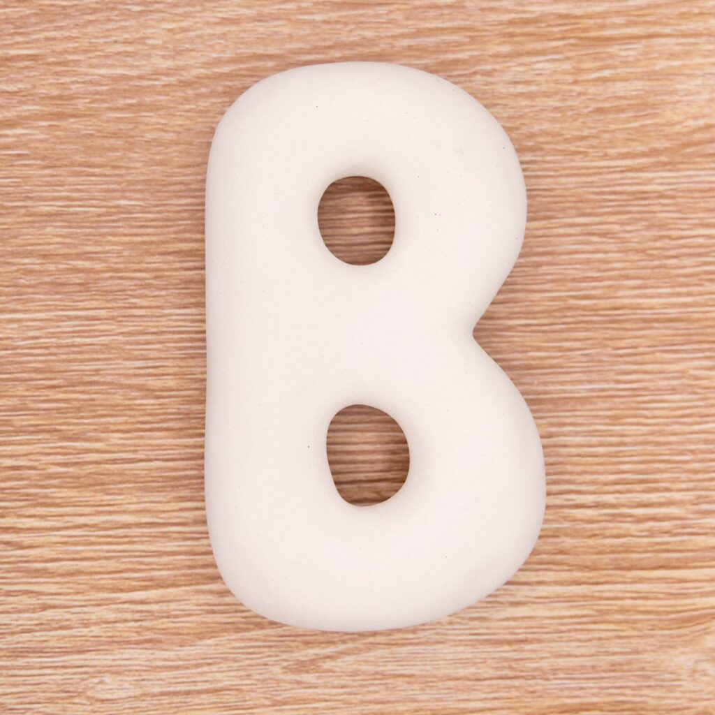 LETRA "B"